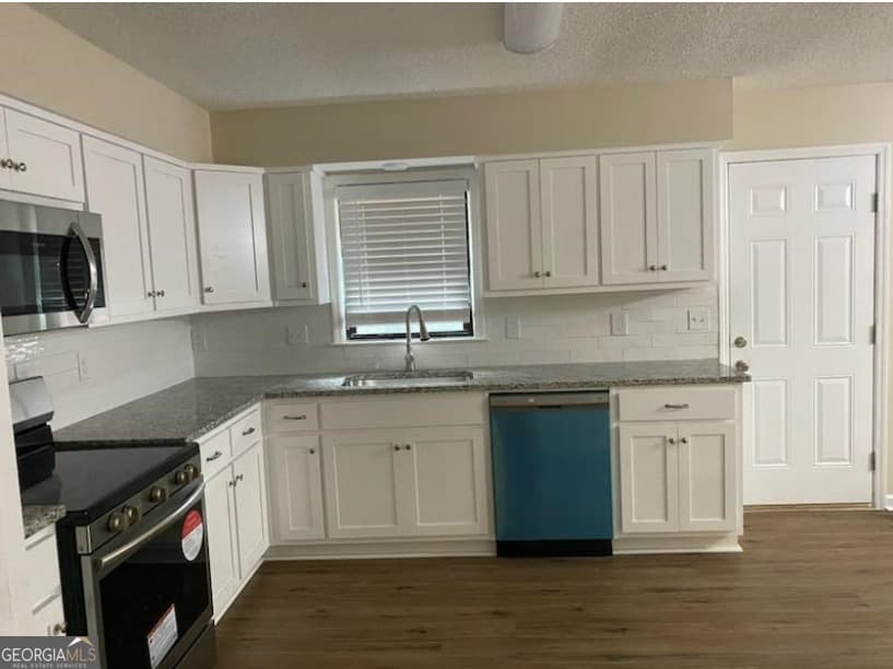 4 bedroom, 3 bathroom, 2,106 sq ft single family residence for sale at 3300 Primrose Road, Columbus, GA 31907 — photo 6