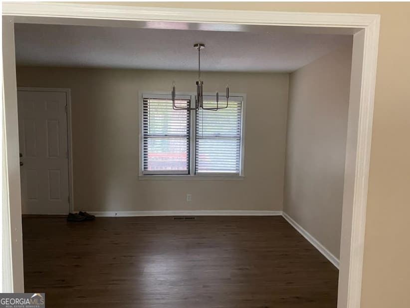 4 bedroom, 3 bathroom, 2,106 sq ft single family residence for sale at 3300 Primrose Road, Columbus, GA 31907 — photo 4