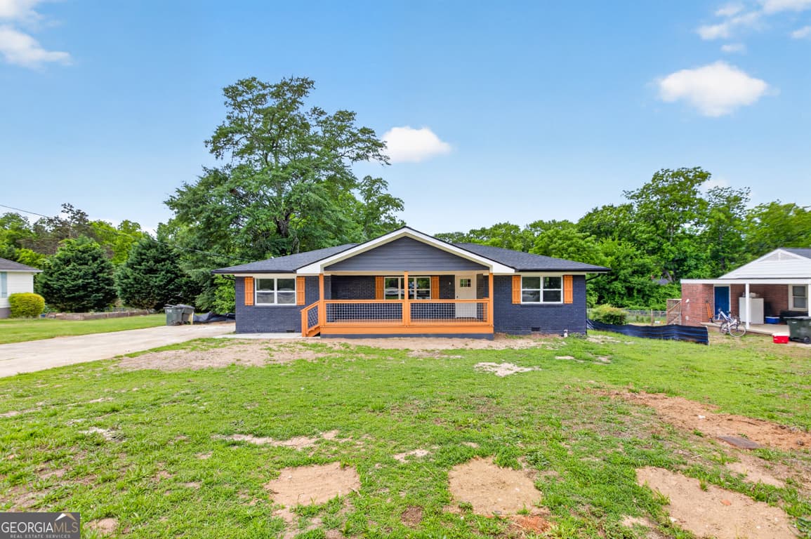 4 bedroom, 2 bathroom, 1,600 sq ft single family residence for sale at 5193 Hazel Street, Covington, GA 30014 — photo 6