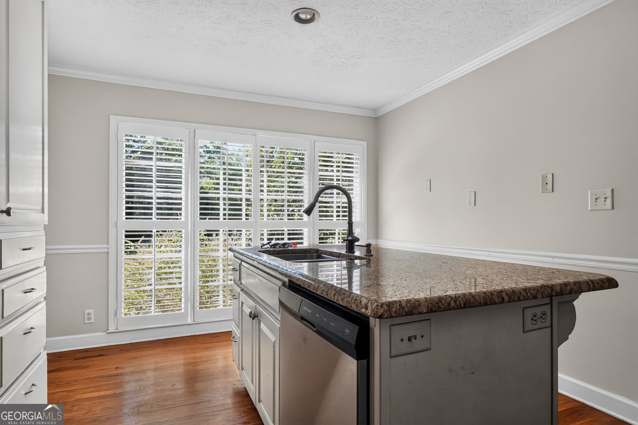 4 bedroom, 3.5 bathroom, 2,258 sq ft single family residence for sale at 2210 E Doublegate Drive, Albany, GA 31721 — photo 8