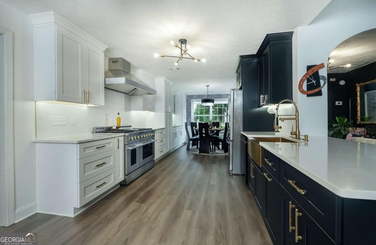 3 bedroom, 2.5 bathroom, 2,100 sq ft single family residence for sale at 1180 Overland Crossing, Alpharetta, GA 30004 — photo 5