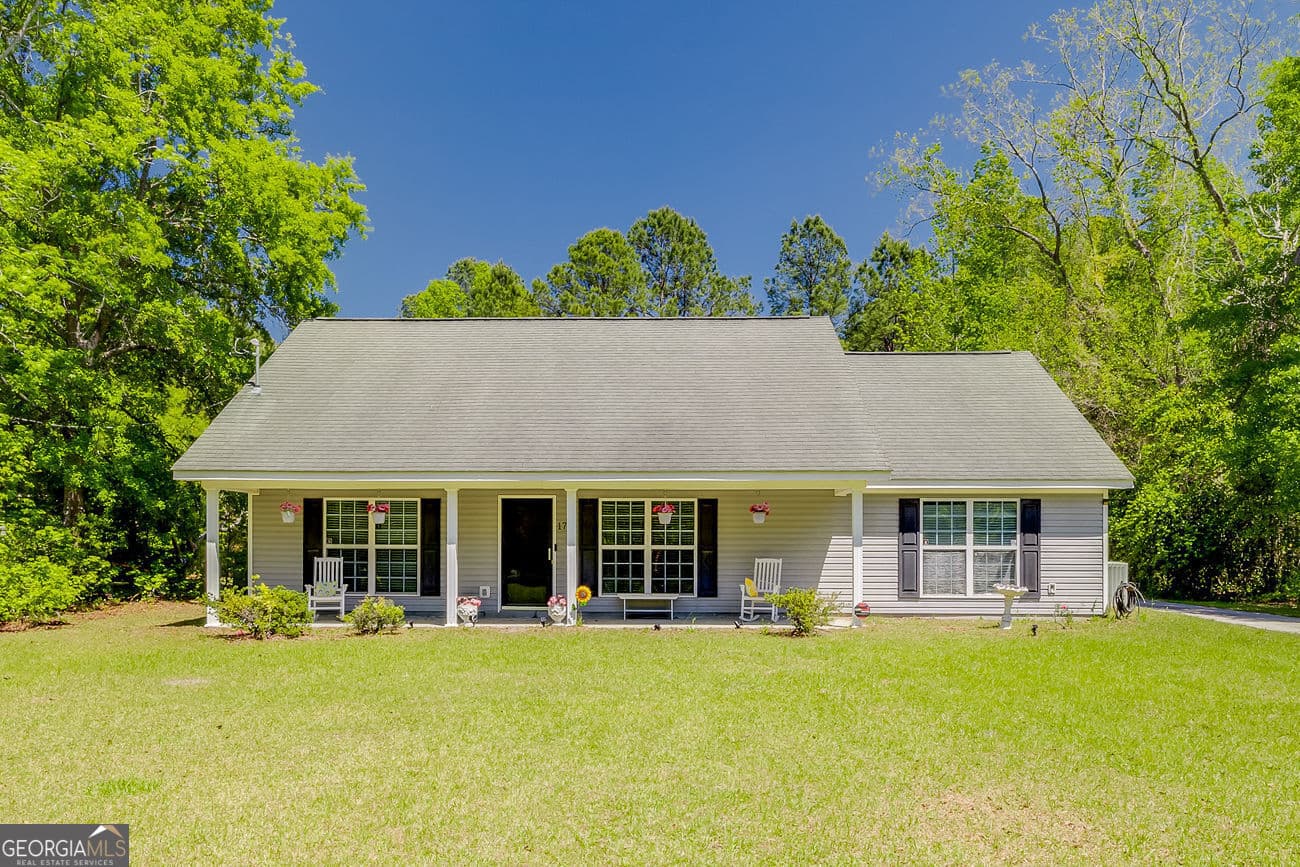 3 bedroom, 2 bathroom, 1,612 sq ft single family residence sold at 174 Hunter Street, Guyton, GA 31312