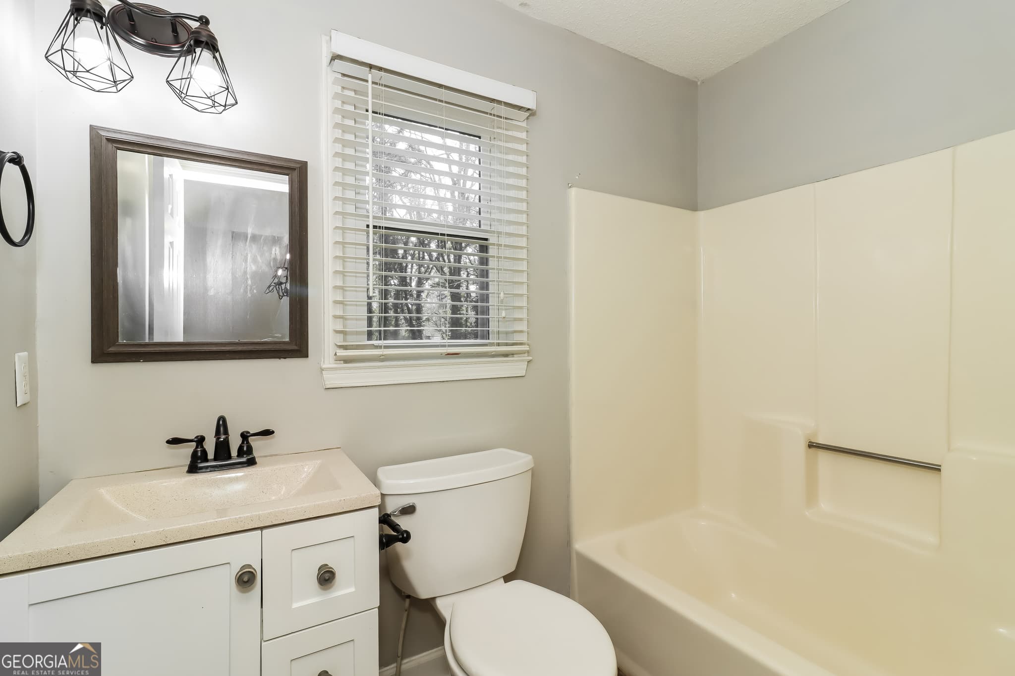 3 bedroom, 2.5 bathroom, 2,443 sq ft single family residence for sale at 1490 Mill Creek Court, Marietta, GA 30008 — photo 9