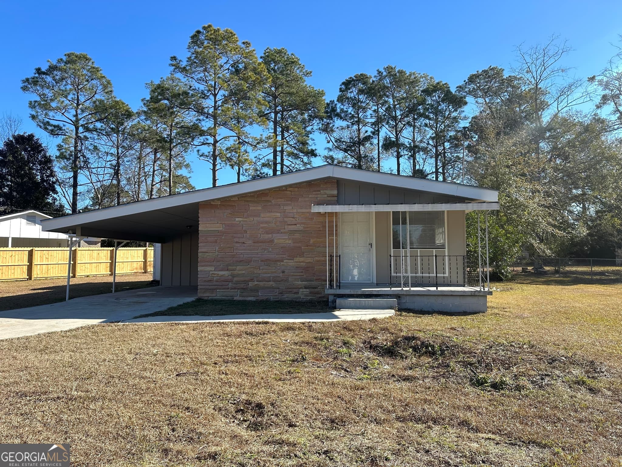 211 Magnolia Drive, Adel, GA 31620 — most recent listing photo