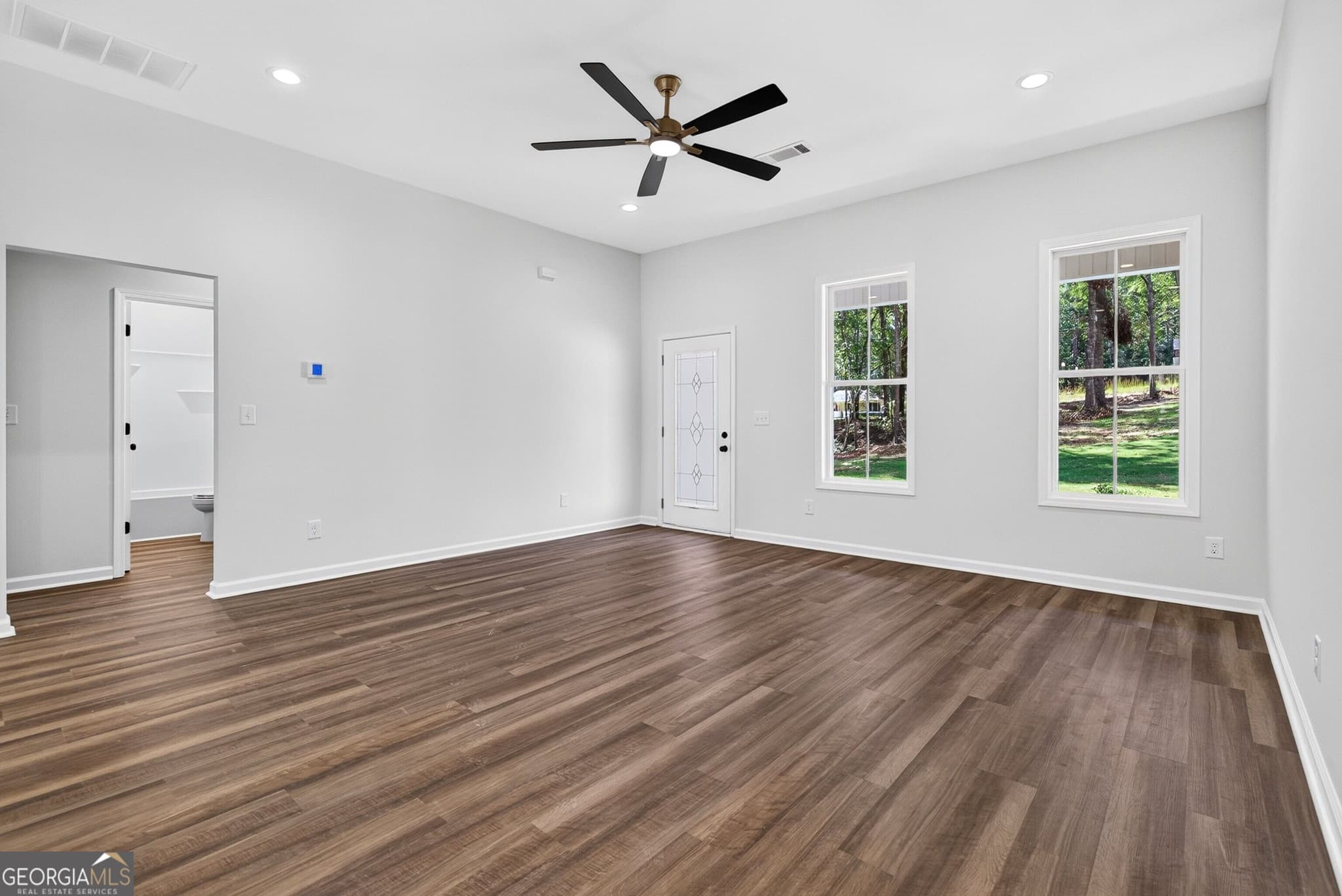 3 bedroom, 2 bathroom, 1,416 sq ft single family residence for sale at 104 Harris Street, Griffin, GA 30223 — photo 5