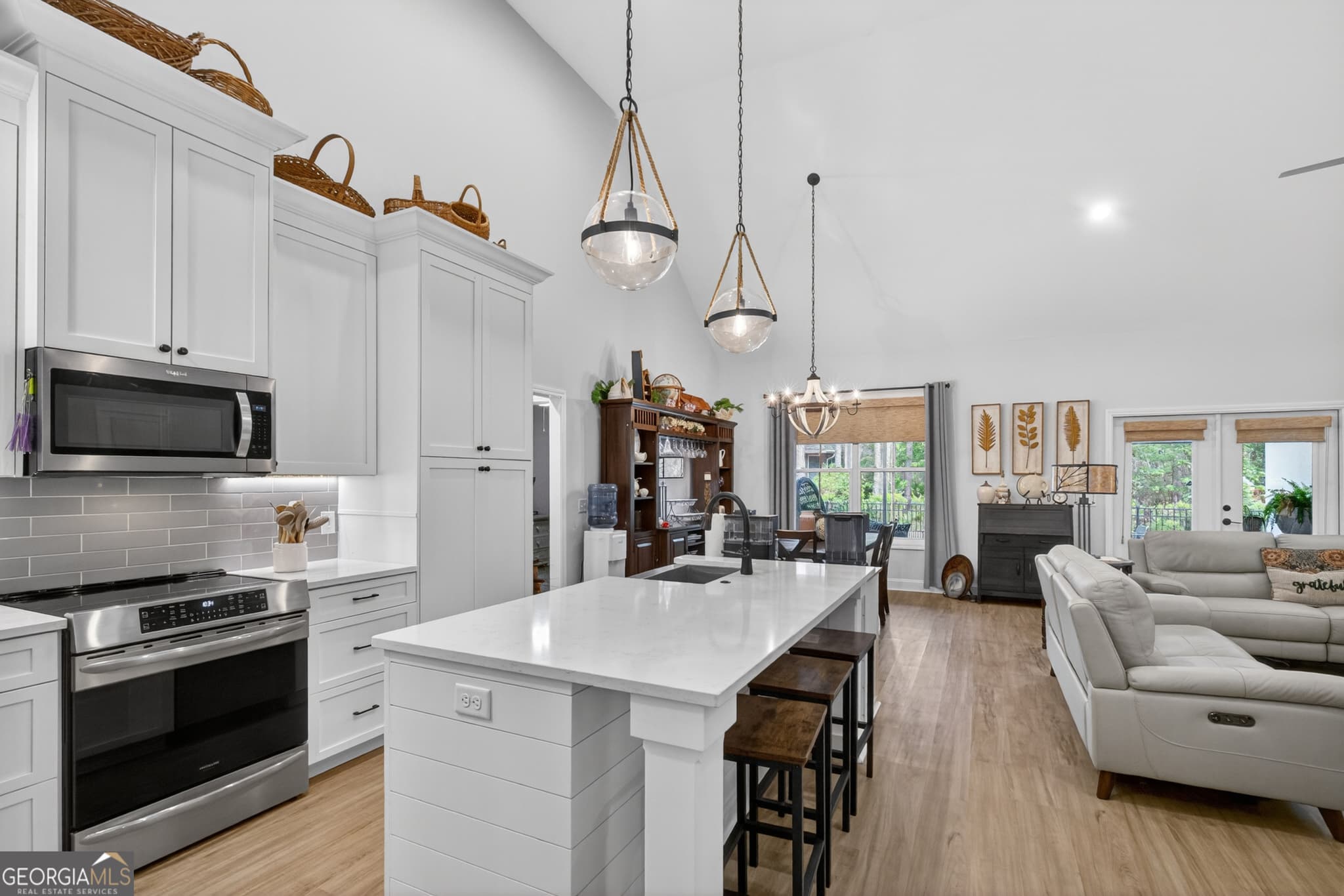 4 bedroom, 3 bathroom, 2,187 sq ft single family residence for sale at 218 Eagle Crest Drive, Waverly, GA 31565 — photo 8