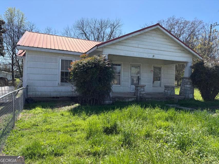 3 bedroom, 2 bathroom, 1,122 sq ft single family residence sold at 1110 Glentana Road, Rossville, GA 30741