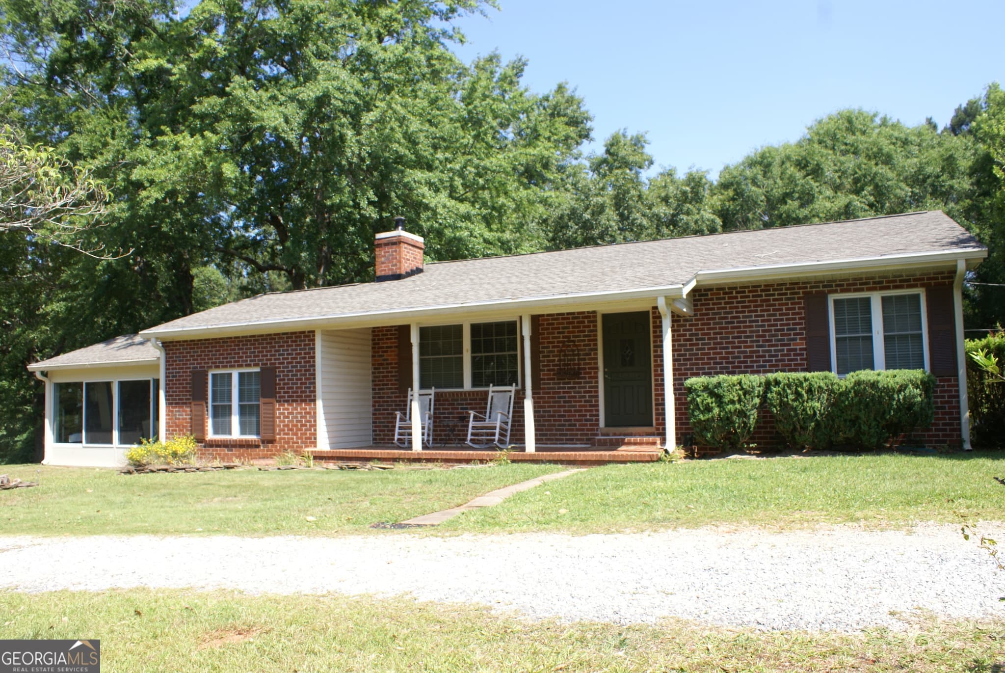 2 bedroom, 1.5 bathroom, 1,566 sq ft single family residence under contract at 1591 Waymanville Road, Thomaston, GA 30286 — photo 2