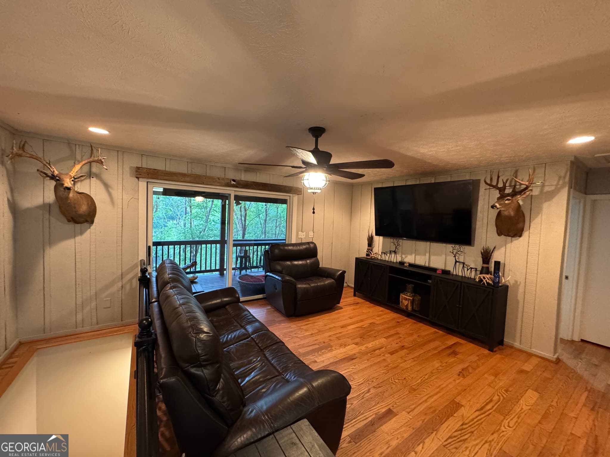 3 bedroom, 2 bathroom, 1,472 sq ft cabin,single family residence for sale at 165 Dollar Road, Hamilton, GA 31811 — photo 10