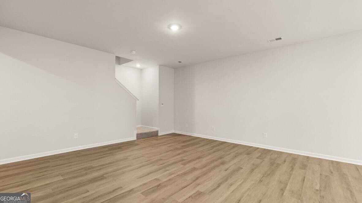 3 bedroom, 2.5 bathroom, 1,877 sq ft townhouse for sale at 2366 Carlton Parkway, Douglasville, GA 30135 — photo 9