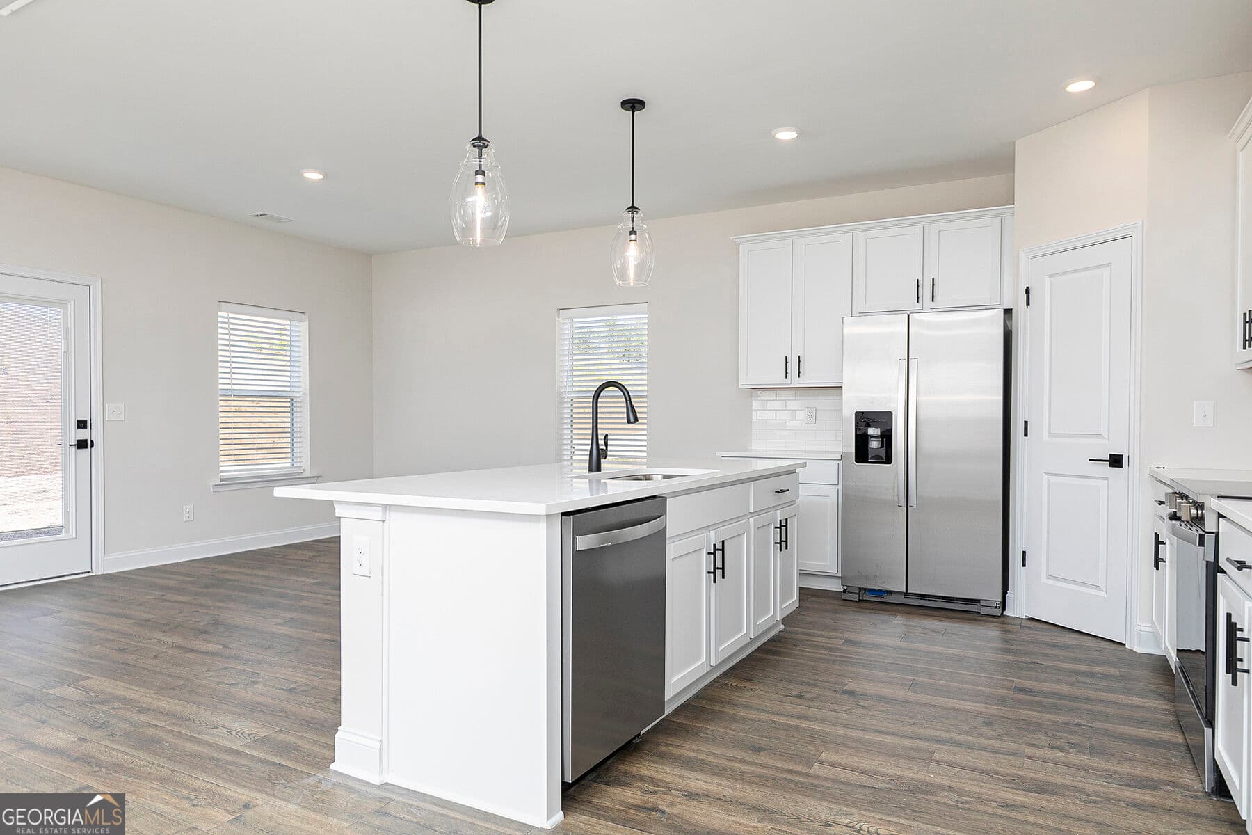 4 bedroom, 2.5 bathroom, 2,002 sq ft single family residence for sale at 100 Cantrell Drive, Dallas, GA 30157 — photo 8