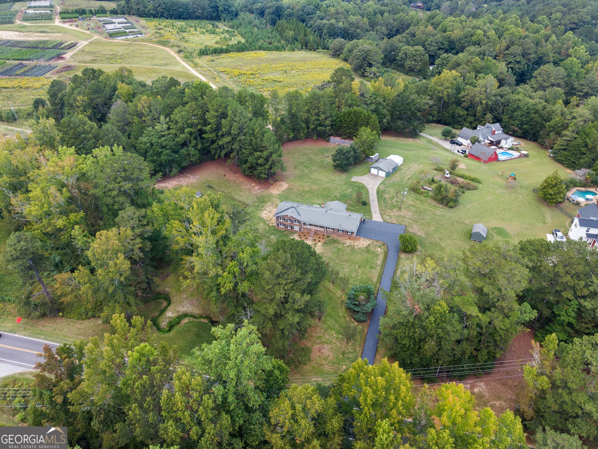 4 bedroom, 3 bathroom, 2,921 sq ft single family residence for rent at 6015 Center Hill Church Road, Loganville, GA 30052 for $2,700 a month — photo 2