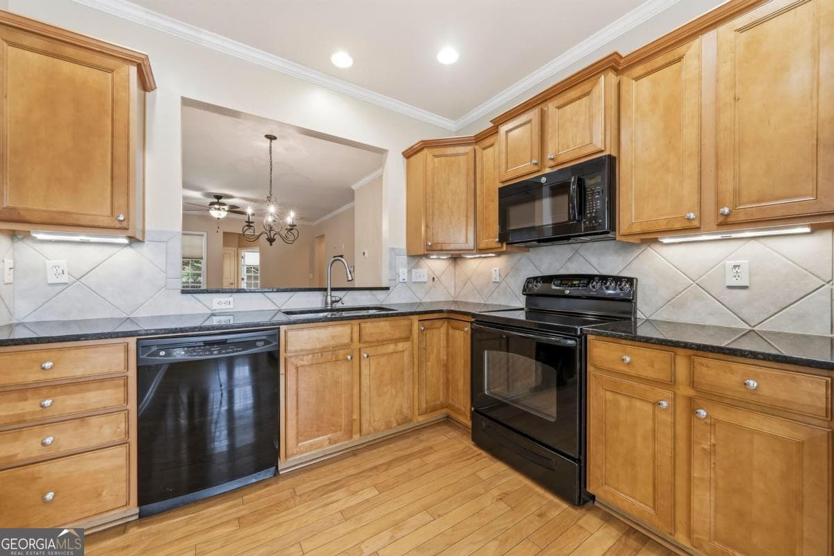 2 bedroom, 2 bathroom, 1,154 sq ft single family residence for sale at 1371 Summer Hollow Road, Greensboro, GA 30642 — photo 10