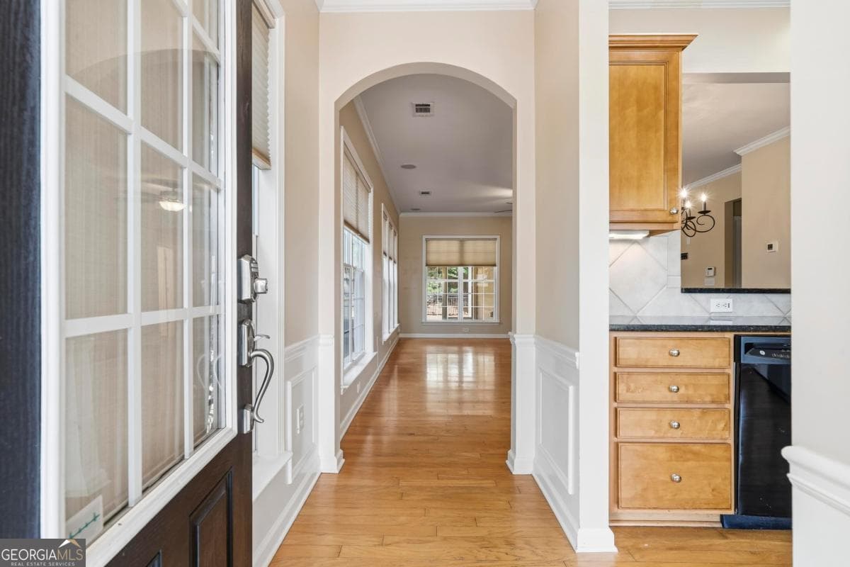 2 bedroom, 2 bathroom, 1,154 sq ft single family residence for sale at 1371 Summer Hollow Road, Greensboro, GA 30642 — photo 4