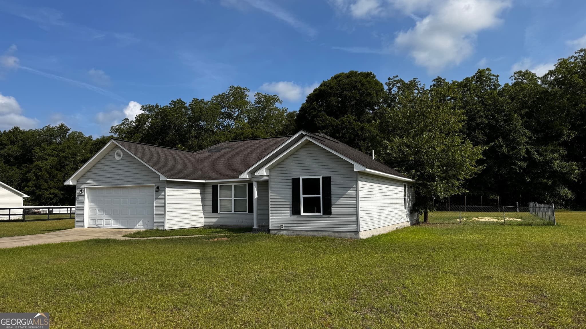 3 bedroom, 2 bathroom, 1,411 sq ft single family residence sold at 512 Antietum Road, Claxton, GA 30417