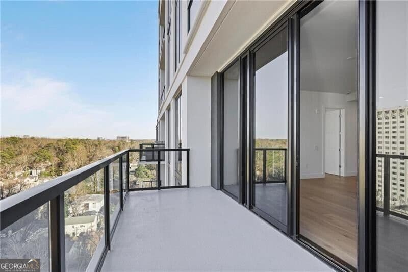 2 bedroom, 2.5 bathroom, 1,952 sq ft condominium for rent at 2425 Peachtree Road 1402, Atlanta, GA 30309 for $9,000 a month — photo 5