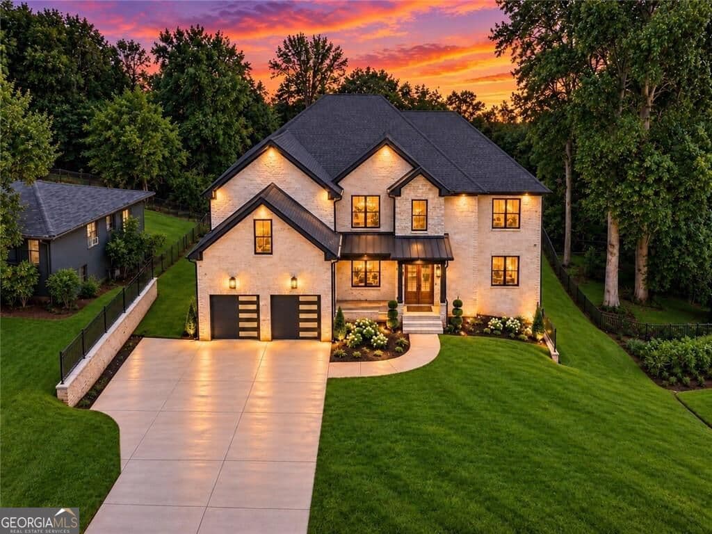 5 bedroom, 4.5 bathroom, 4,100 sq ft single family residence for sale at 570 Power Avenue, Buford, GA 30518 — photo 3