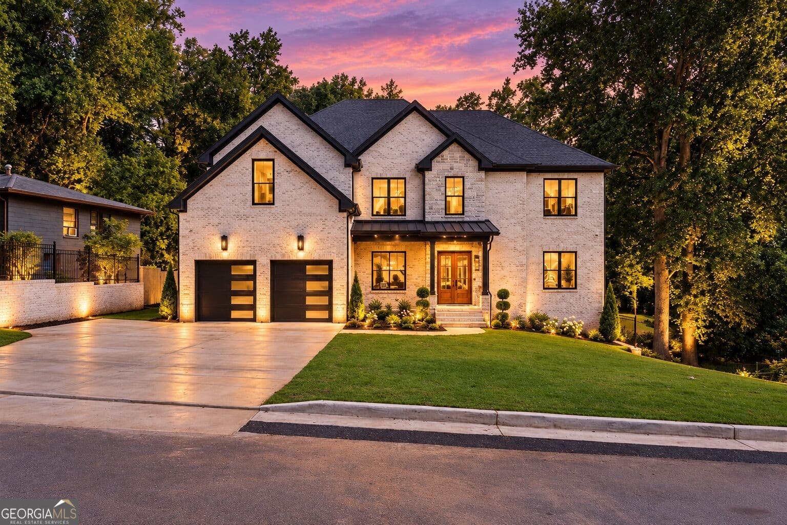 5 bedroom, 4.5 bathroom, 4,100 sq ft single family residence for sale at 570 Power Avenue, Buford, GA 30518 — photo 1 of 53