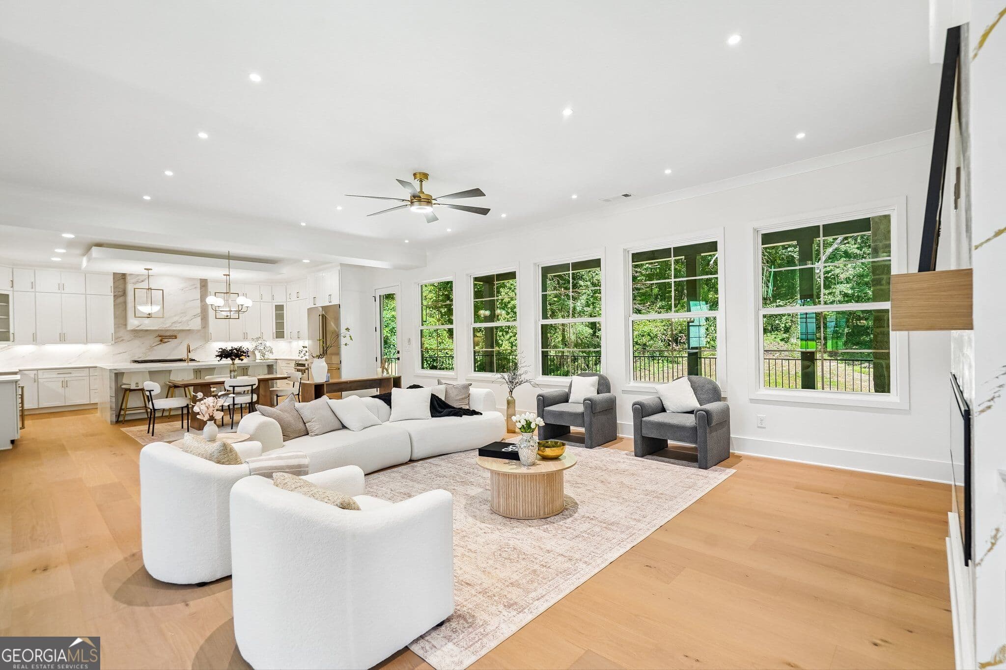 5 bedroom, 4.5 bathroom, 4,100 sq ft single family residence for sale at 570 Power Avenue, Buford, GA 30518 — photo 10
