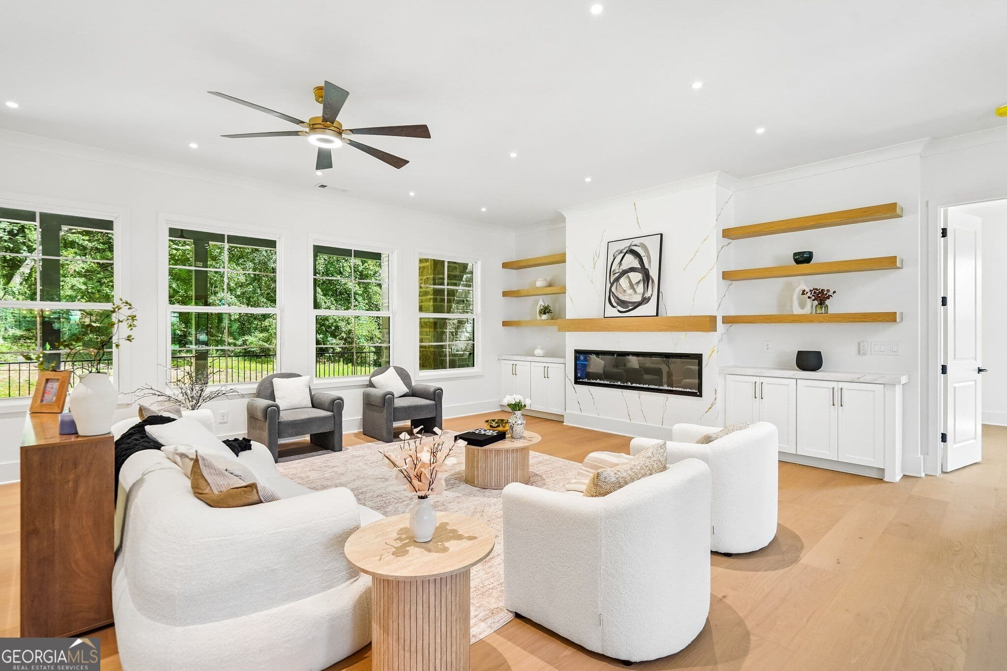 5 bedroom, 4.5 bathroom, 4,100 sq ft single family residence for sale at 570 Power Avenue, Buford, GA 30518 — photo 8