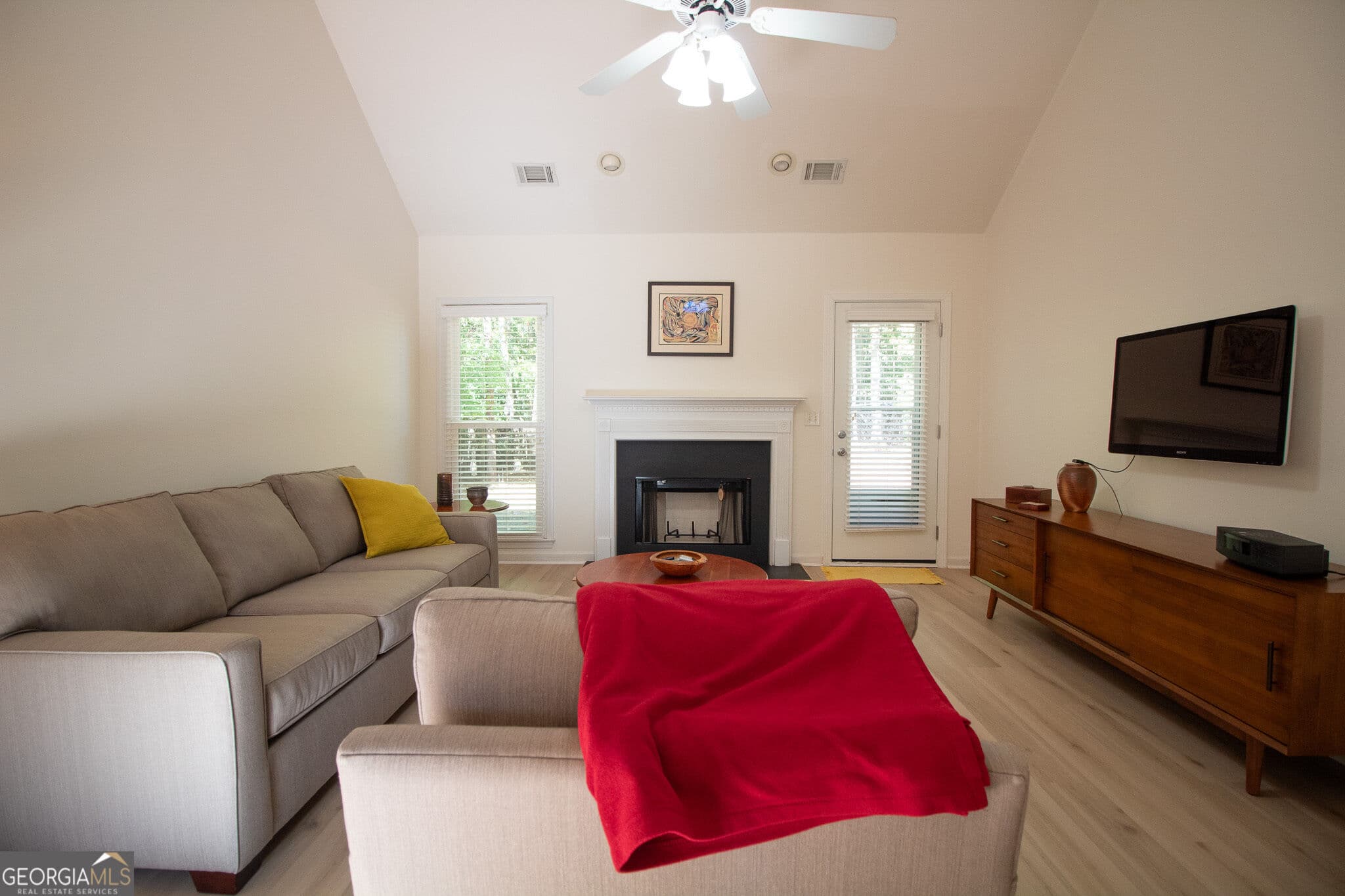 3 bedroom, 2 bathroom, 1,440 sq ft single family residence for sale at 110 Spring Lake Point, Athens, GA 30605 — photo 5