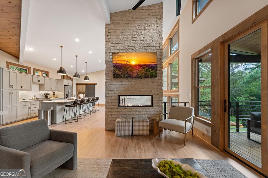5 bedroom, 5.5 bathroom, 4,237 sq ft single family residence for sale at 177 Creekside Landing, Ellijay, GA 30540 — photo 9