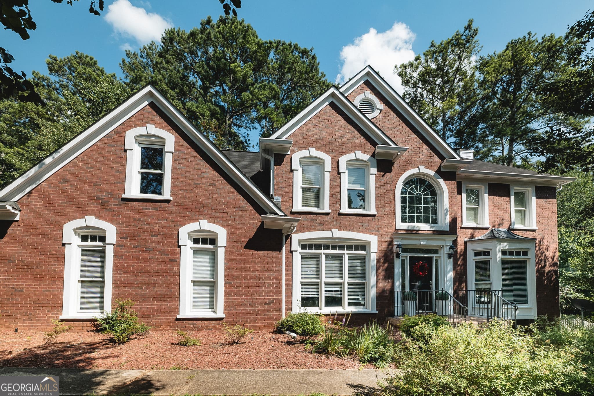 5 bedroom, 3.5 bathroom, 3,857 sq ft single family residence for sale at 525 White Ridge Trace, Lawrenceville, GA 30043 — photo 5