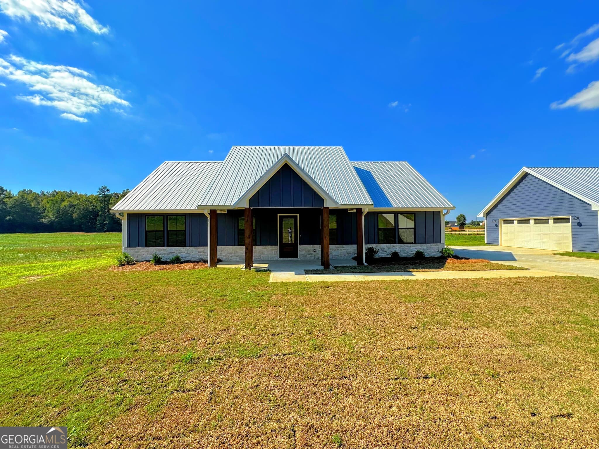 3 bedroom, 2 bathroom single family residence for sale at 3300 Collard Valley Road, Cedartown, GA 30125 — photo 5