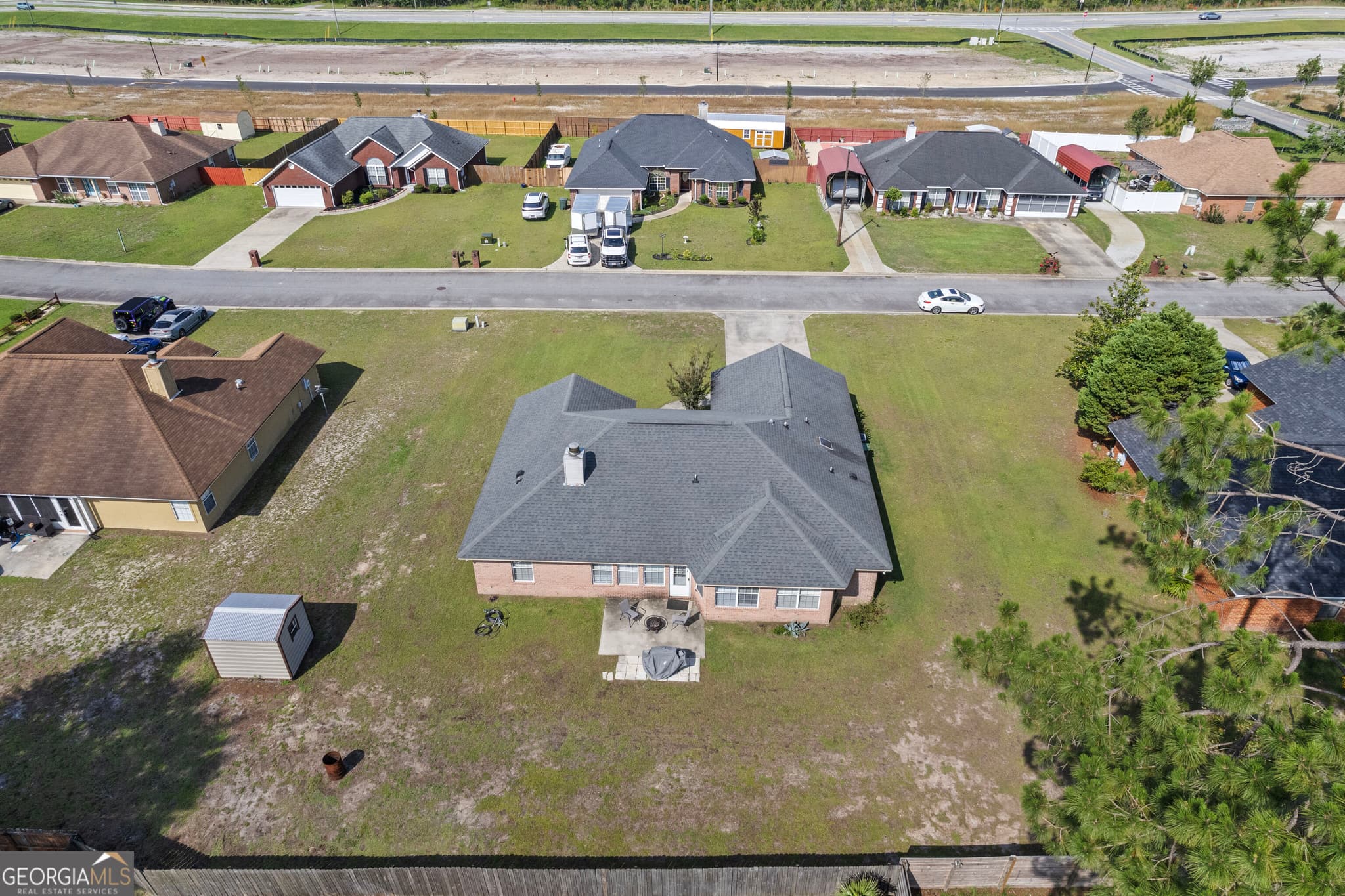 4 bedroom, 2 bathroom, 2,030 sq ft single family residence for sale at 1805 Blair Court, Hinesville, GA 31313 — photo 3