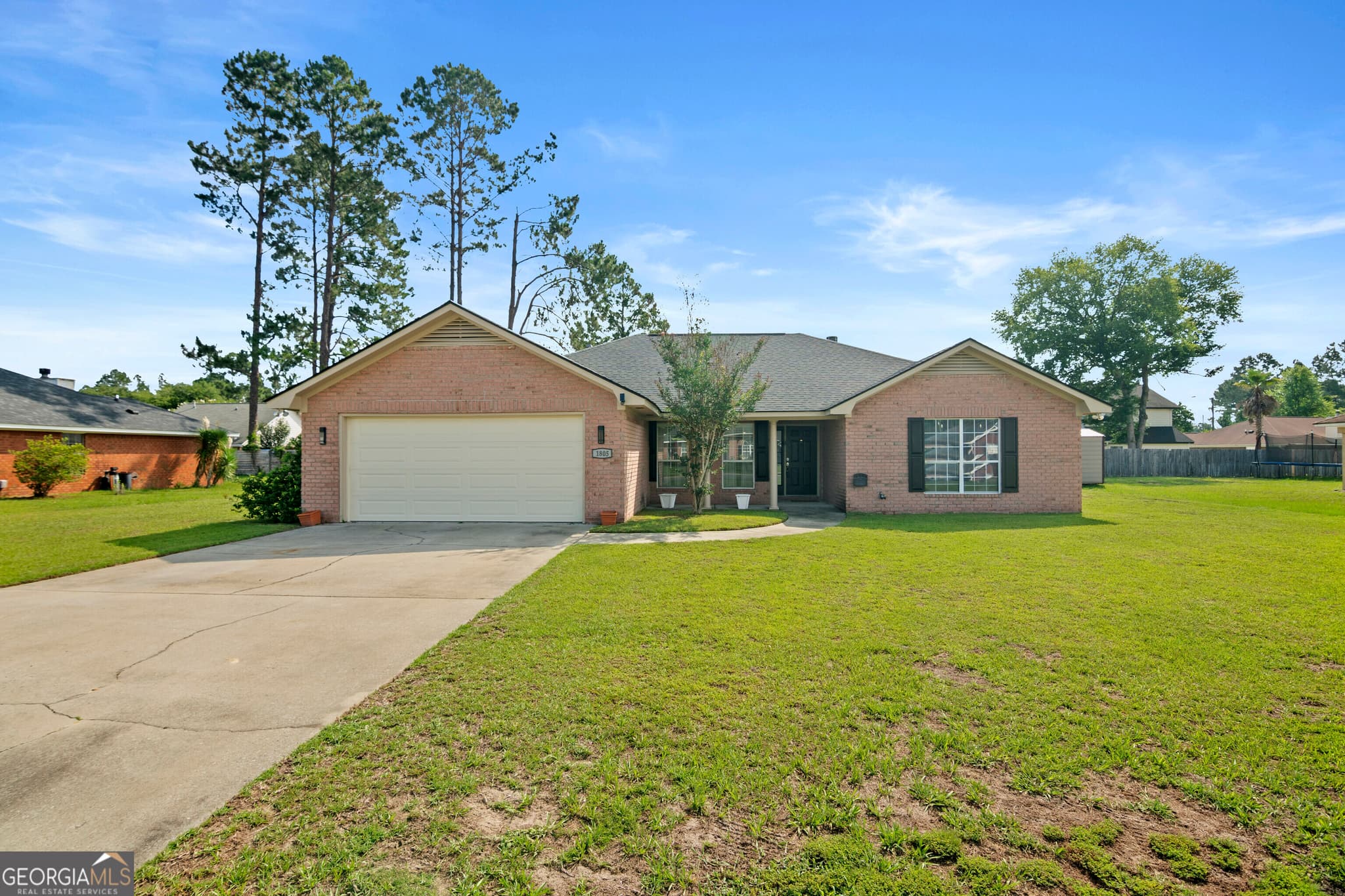 4 bedroom, 2 bathroom, 2,030 sq ft single family residence for sale at 1805 Blair Court, Hinesville, GA 31313 — photo 5