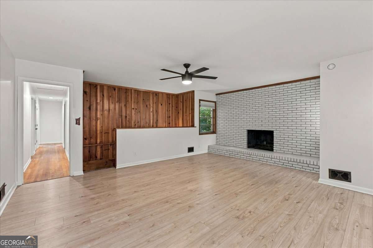 4 bedroom, 2 bathroom, 2,894 sq ft single family residence for sale at 3457 Springside Drive, Decatur, GA 30032 — photo 10