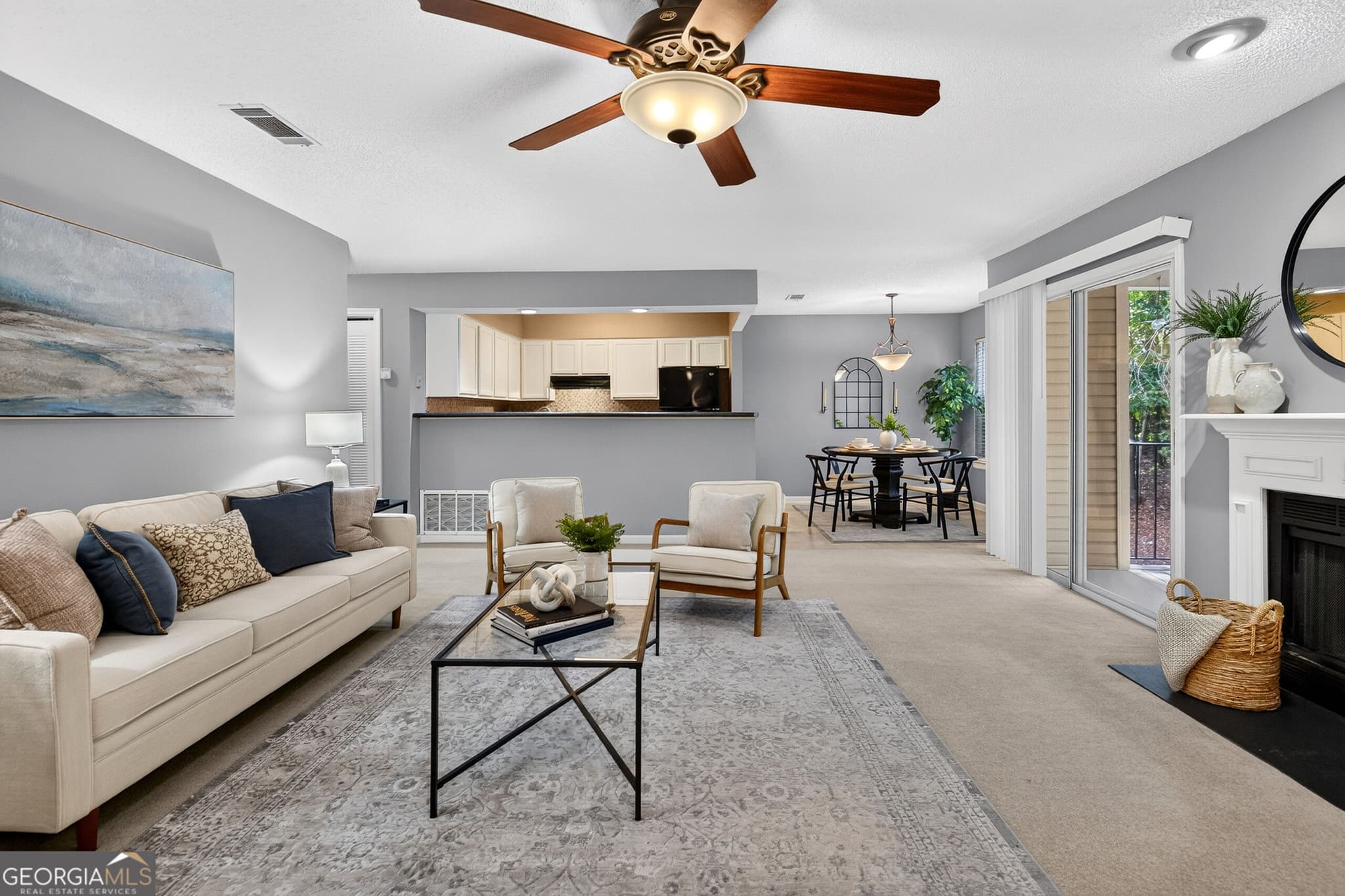 2 bedroom, 2 bathroom, 1,370 sq ft condominium for sale at 304 Ridgefield Drive, Peachtree City, GA 30269 — photo 6