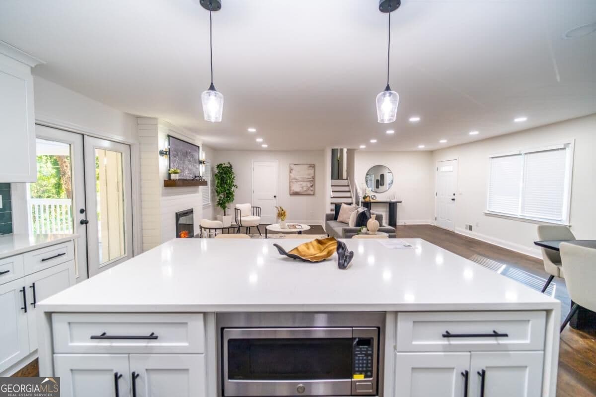 4 bedroom, 3 bathroom single family residence for sale at 1158 Research Drive, Marietta, GA 30066 — photo 4