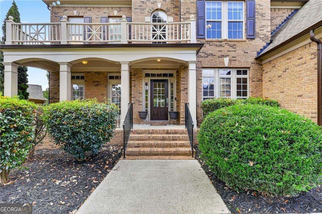 8 bedroom, 6.5 bathroom, 3,620 sq ft single family residence for sale at 4640 Notting Hill Drive, Cumming, GA 30040 — photo 7