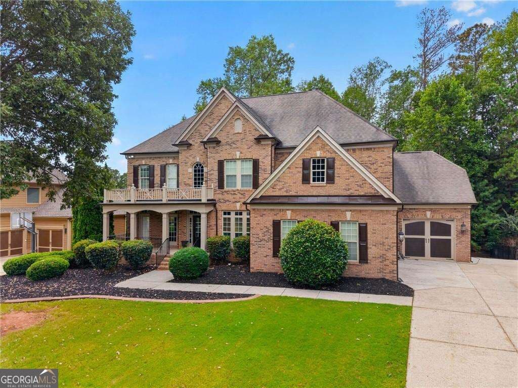 8 bedroom, 6.5 bathroom, 3,620 sq ft single family residence for sale at 4640 Notting Hill Drive, Cumming, GA 30040 — photo 3