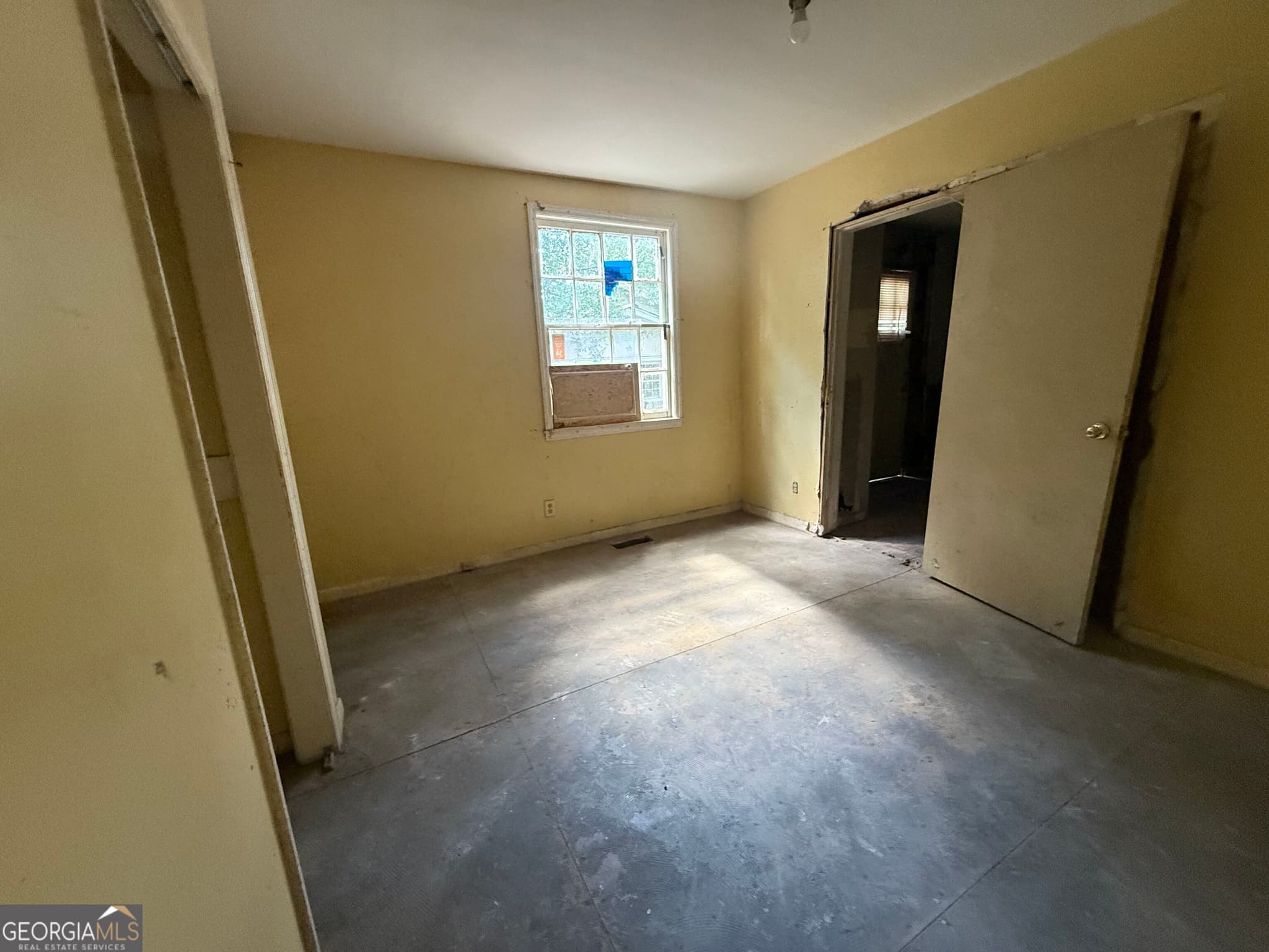 3 bedroom, 3 bathroom, 1,895 sq ft single family residence for sale at 210 S Mulberry Street, Statesboro, GA 30458 — photo 7