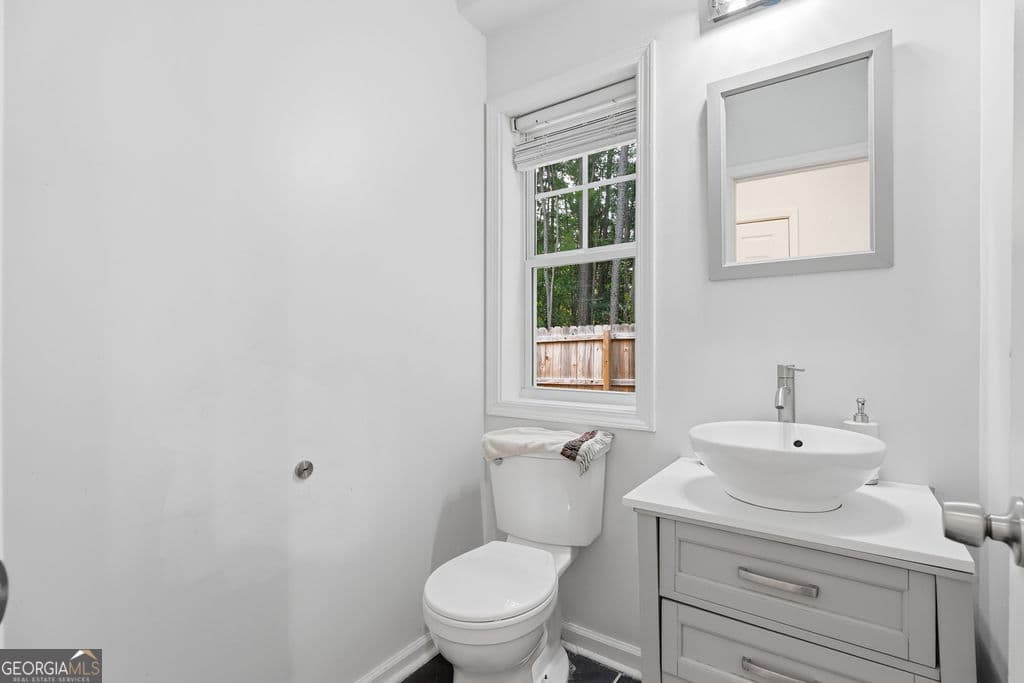 3 bedroom, 2.5 bathroom, 1,967 sq ft single family residence for sale at 157 Watkins Drive, Flovilla, GA 30216 — photo 9