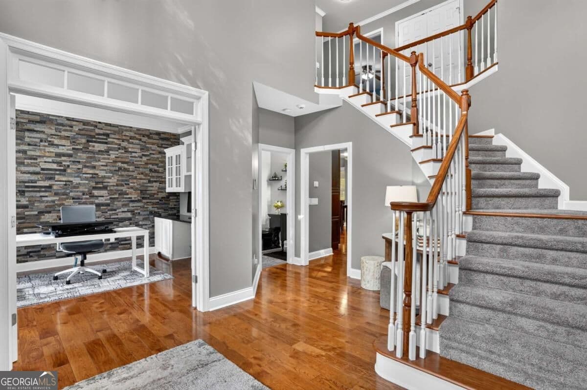 5 bedroom, 4.5 bathroom, 5,810 sq ft single family residence for sale at 335 Chickering Lake Court, Roswell, GA 30075 — photo 6