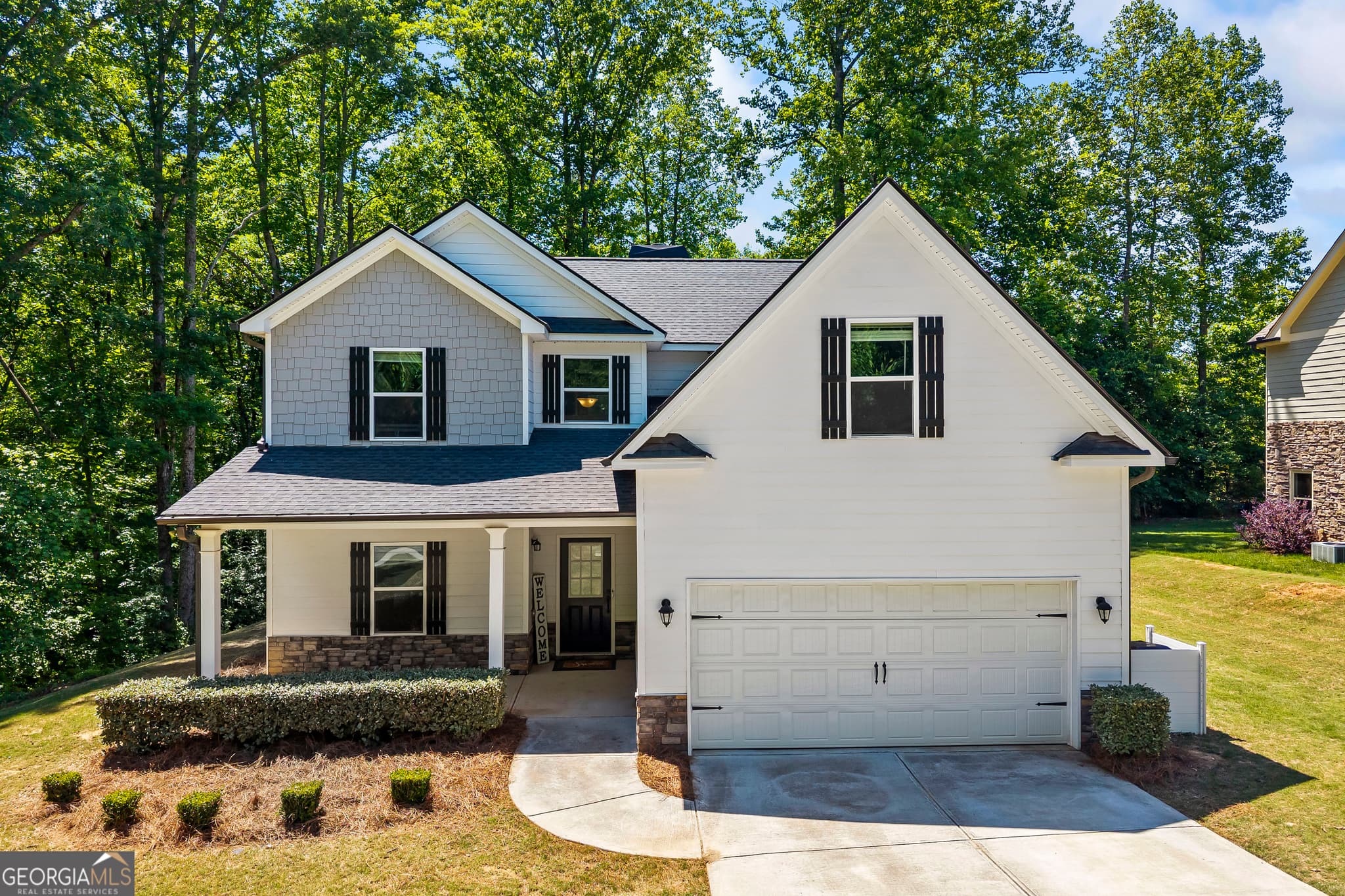 4 bedroom, 3.5 bathroom, 2,324 sq ft single family residence sold at 4391 Highland Gate Parkway, Gainesville, GA 30506
