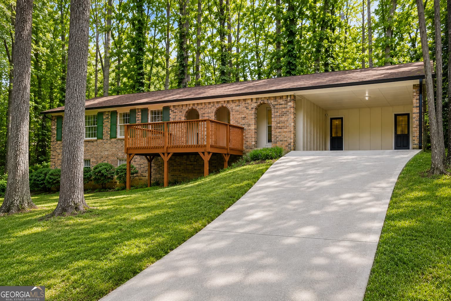 3 bedroom, 2.5 bathroom, 1,699 sq ft single family residence sold at 6542 Payton Woods Lane, Tucker, GA 30084