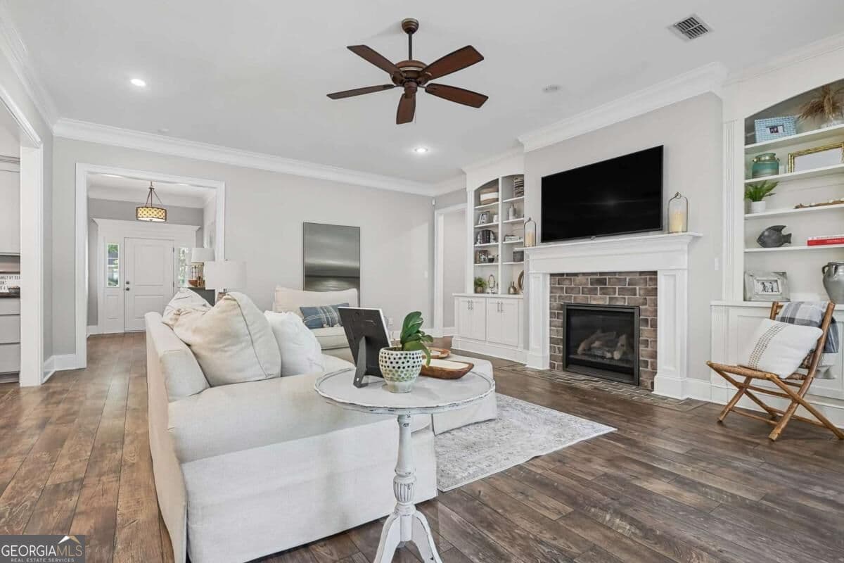 3 bedroom, 2.5 bathroom, 2,457 sq ft single family residence for sale at 111 Ashley Court, Leesburg, GA 31763 — photo 6