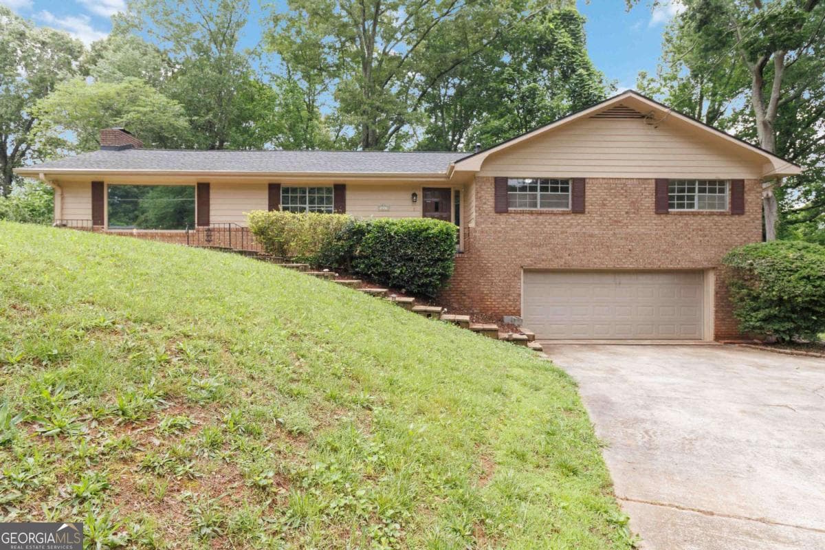 3 bedroom, 2 bathroom, 2,170 sq ft single family residence sold at 3279 Guynelle Drive, Marietta, GA 30066
