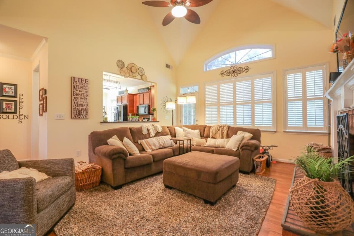 3 bedroom, 2 bathroom, 2,163 sq ft single family residence for sale at 926 Harvest Lane, Monroe, GA 30655 — photo 3