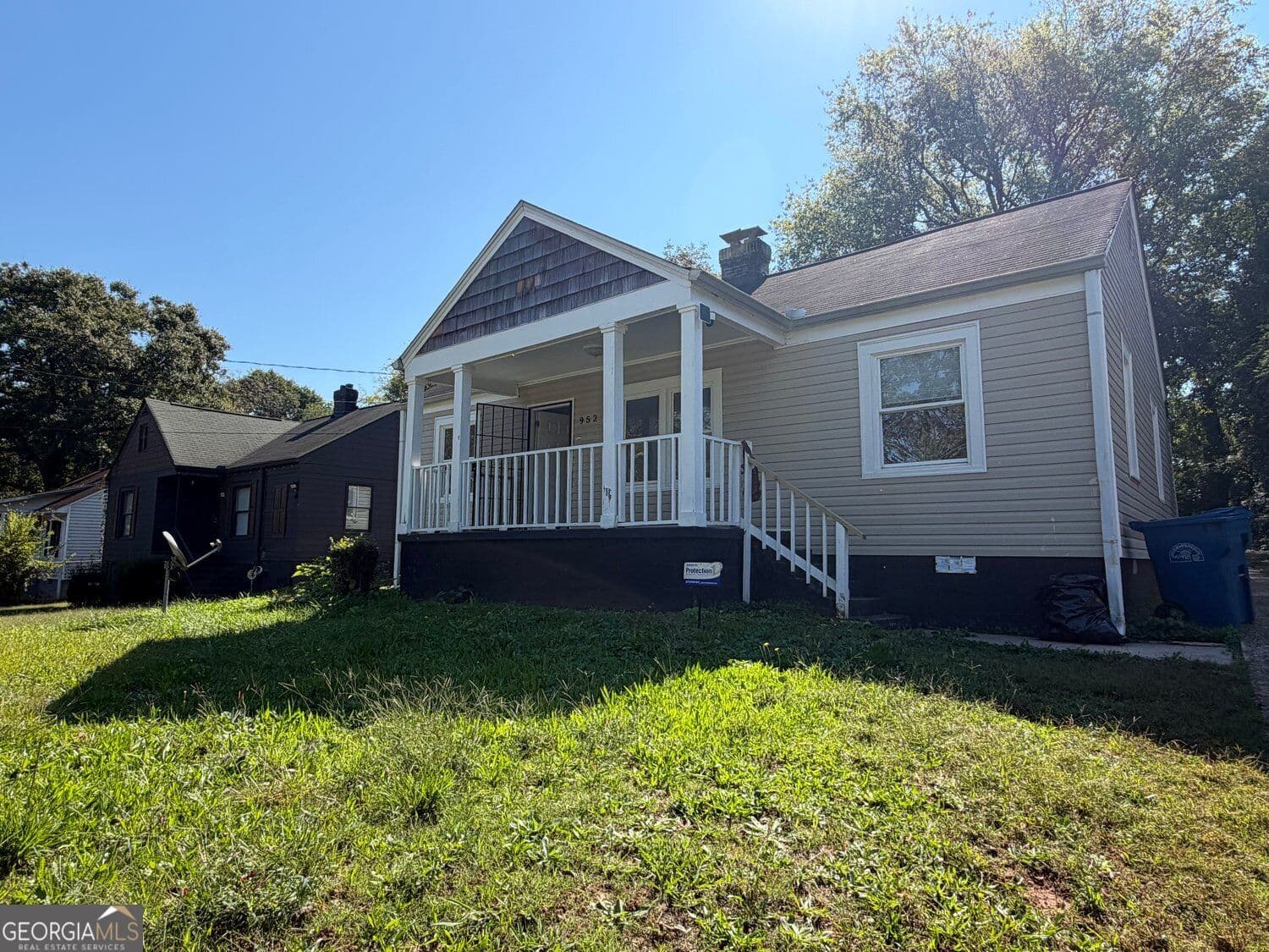 3 bedroom, 2 bathroom, 1,164 sq ft single family residence for rent at 952 Estes Drive, Atlanta, GA 30310 for $2,300 a month — photo 1 of 1