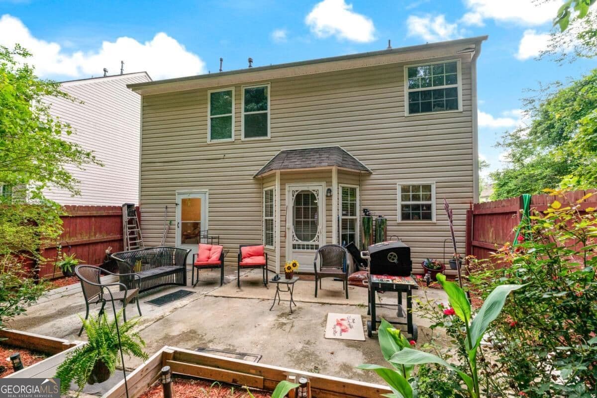 3 bedroom, 2.5 bathroom, 1,812 sq ft condominium for sale at 248 Springbottom Drive, Lawrenceville, GA 30046 — photo 4