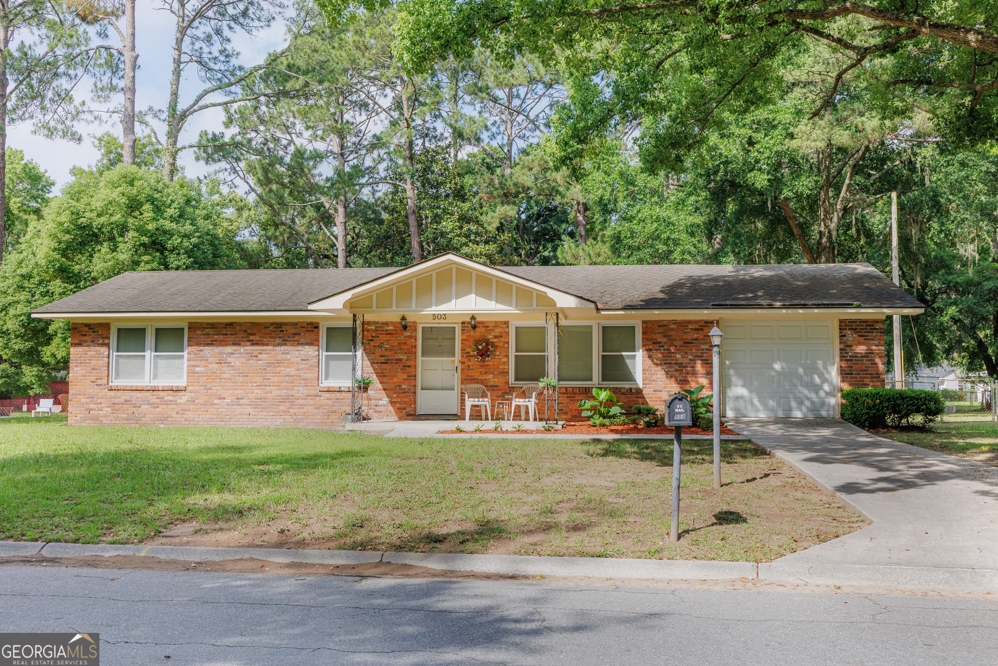 3 bedroom, 1.5 bathroom, 1,225 sq ft single family residence sold at 503 Dyches Drive, Savannah, GA 31406
