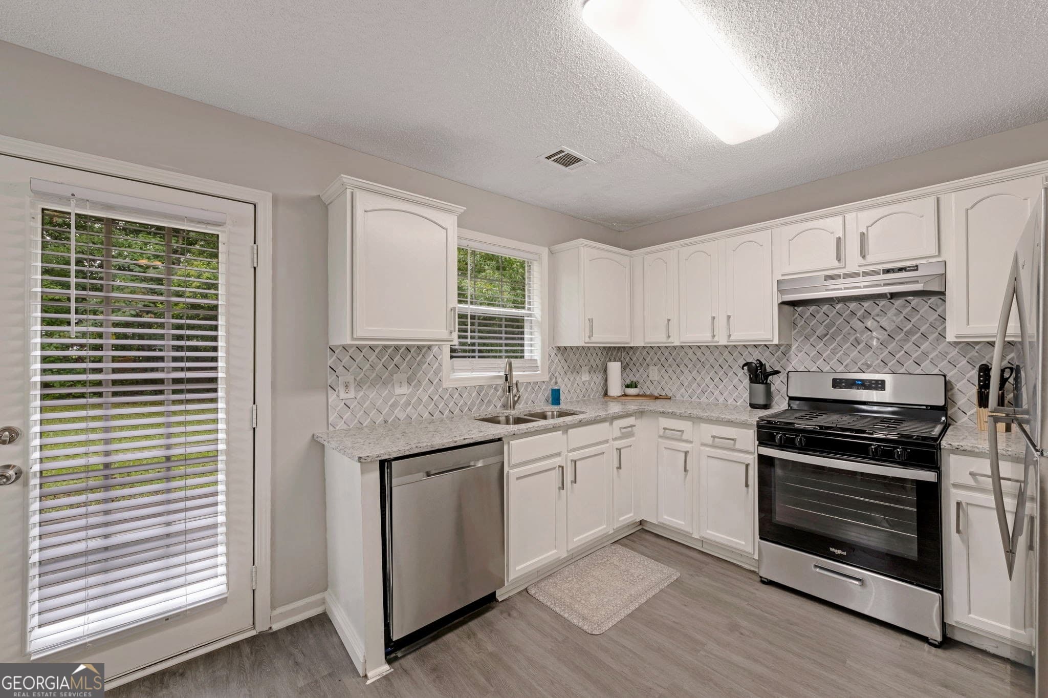 4 bedroom, 2 bathroom, 1,566 sq ft single family residence for rent at 6839 Sandy Creek Drive, Riverdale, GA 30274 for $4,700 a month — photo 8