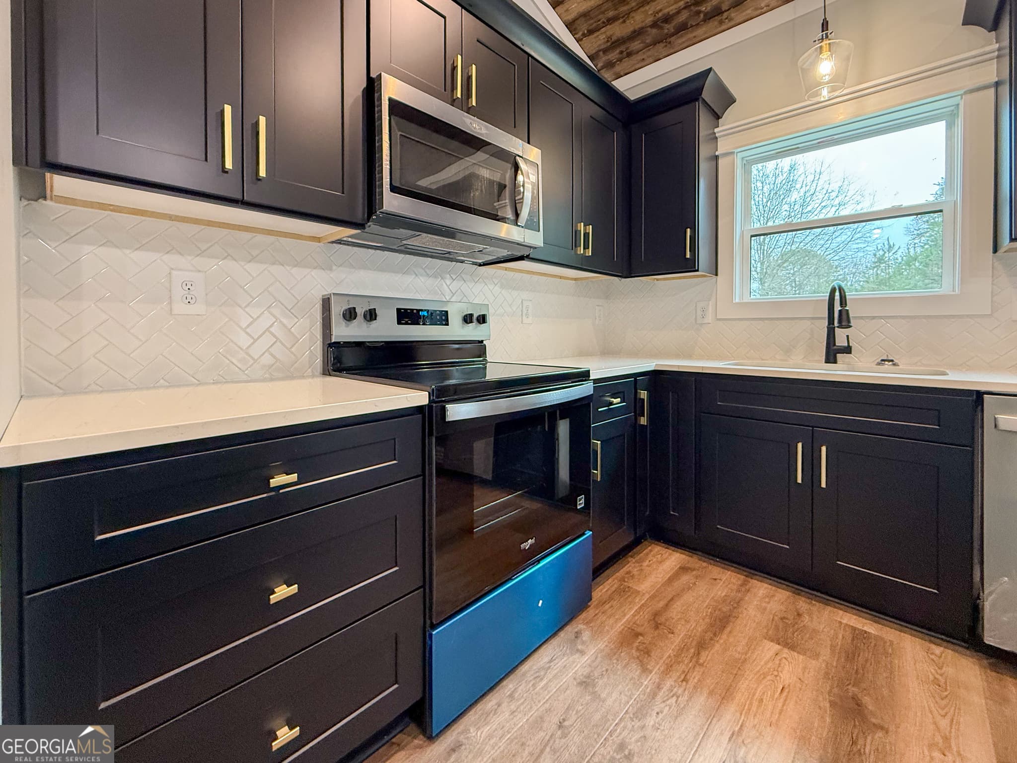 2 bedroom, 2.5 bathroom, 1,380 sq ft single family residence for sale at 155 Hollywood Church Road, Clarkesville, GA 30523 — photo 5