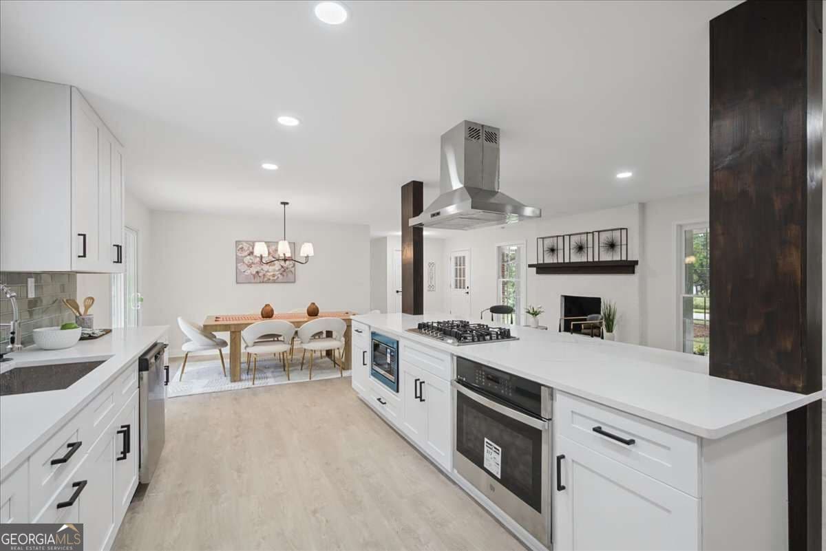 4 bedroom, 2 bathroom, 2,843 sq ft single family residence for sale at 2079 Shady Lane, Tucker, GA 30084 — photo 7