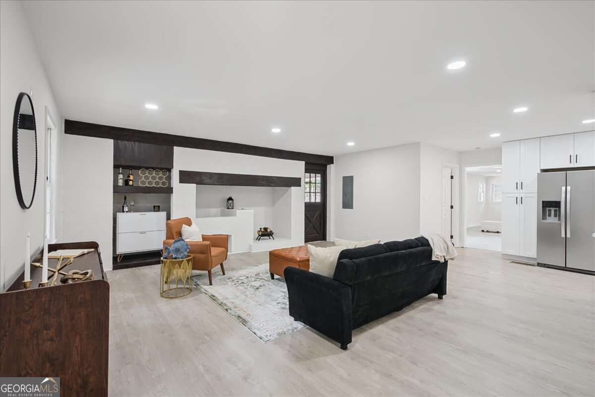 4 bedroom, 2 bathroom, 2,843 sq ft single family residence for sale at 2079 Shady Lane, Tucker, GA 30084 — photo 5